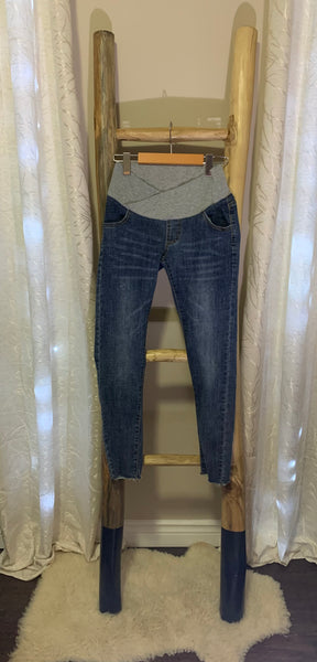 Maternity jeans