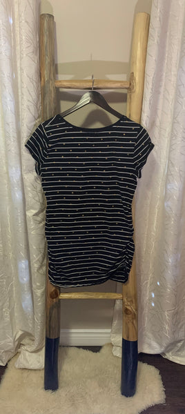 Maternity T-shirt with scoop neck